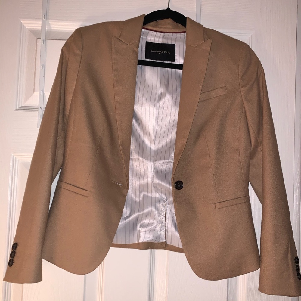 Petite Banana Republic Tan Blazer